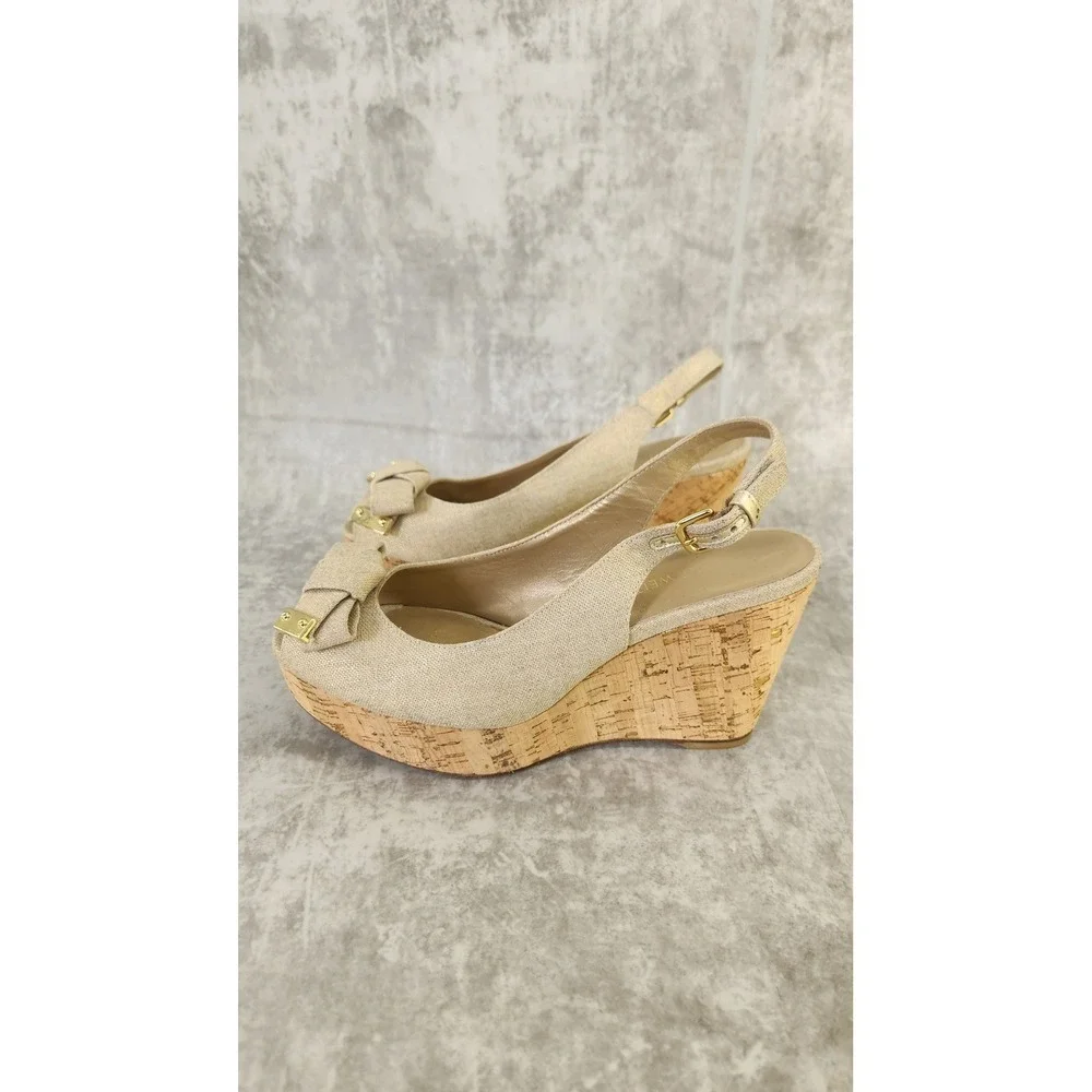 Stuart Weitzman Wedge Sandal Womens 9M Gold Linen Cork Peep Toe Bow Quiet Luxury - Picture 4 of 12